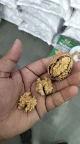 Chilli Walnut Kernels